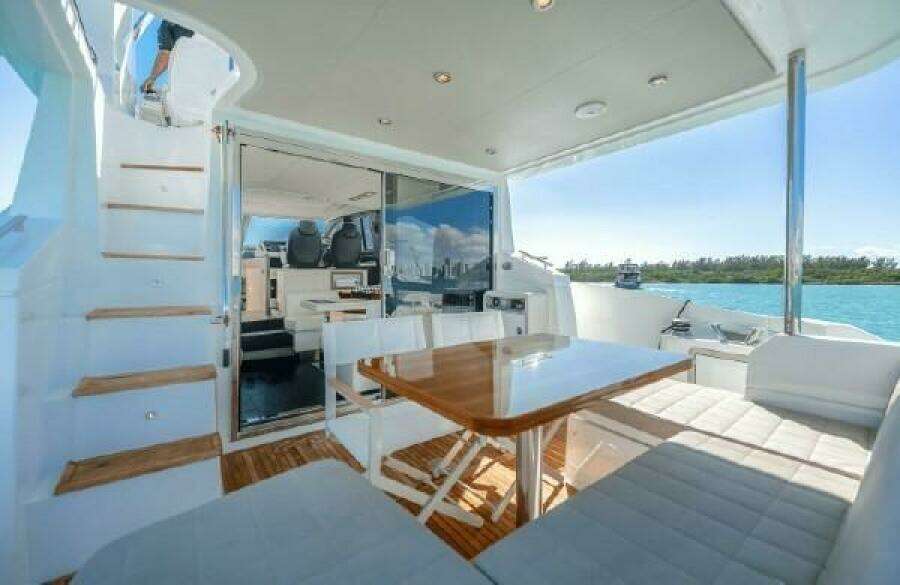 RELENTLESS 50ft Azimut Yacht For Sale