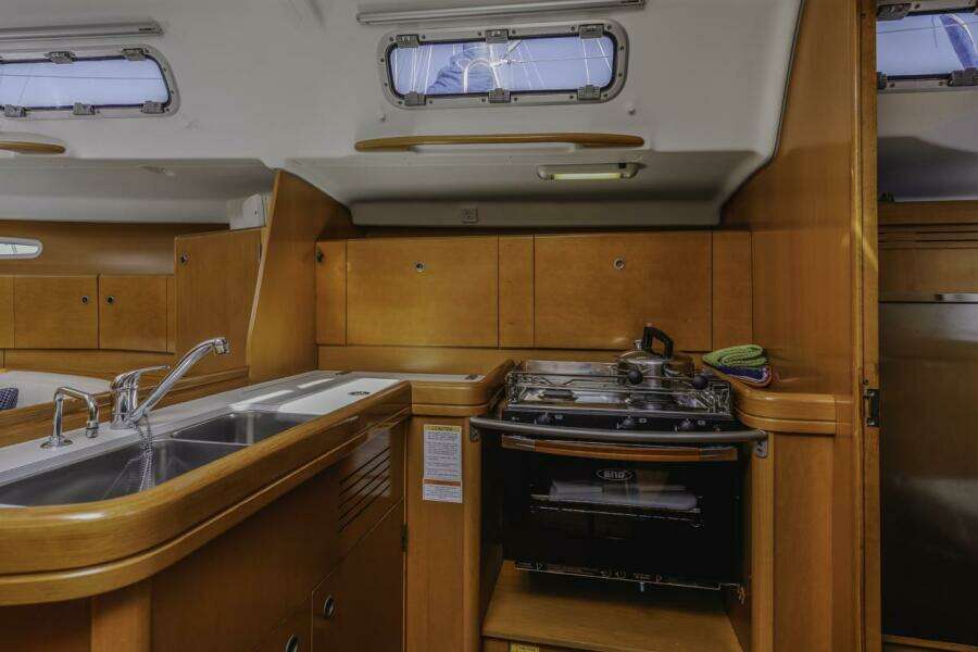 Sabbatical 44ft Beneteau Yacht For Sale