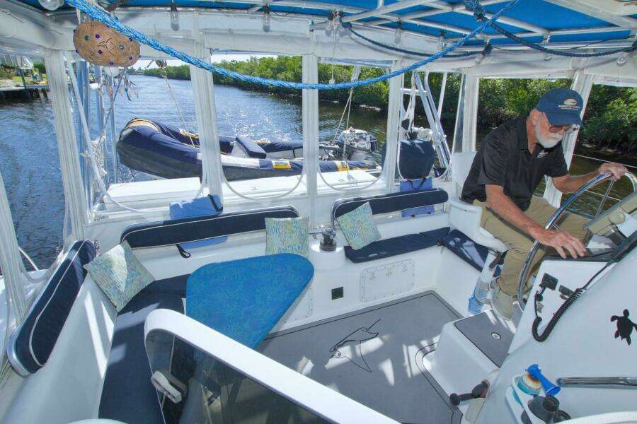 Scout 40ft Manta Yacht For Sale