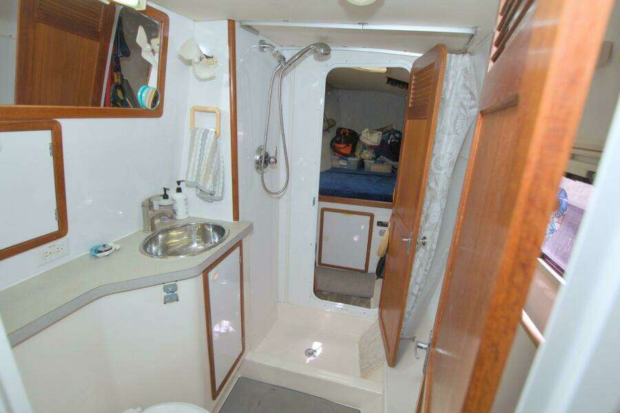 Scout 40ft Manta Yacht For Sale