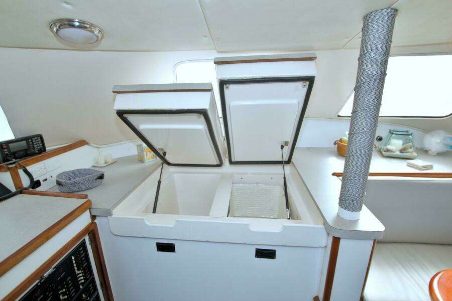 Scout 40ft Manta Yacht For Sale