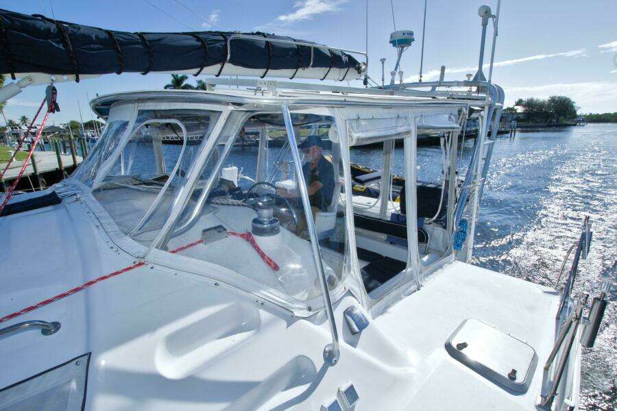 Scout 40ft Manta Yacht For Sale