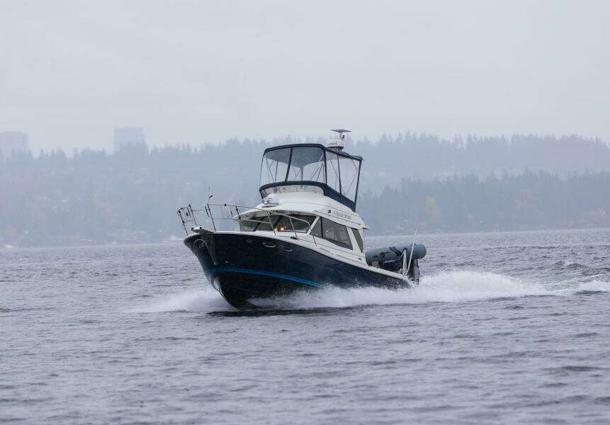 HALCYON 30ft Cutwater Yacht For Sale