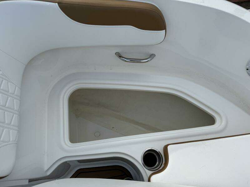 23ft Bayliner Yacht For Sale