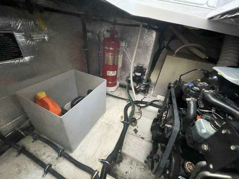 31ft Rinker Yacht For Sale