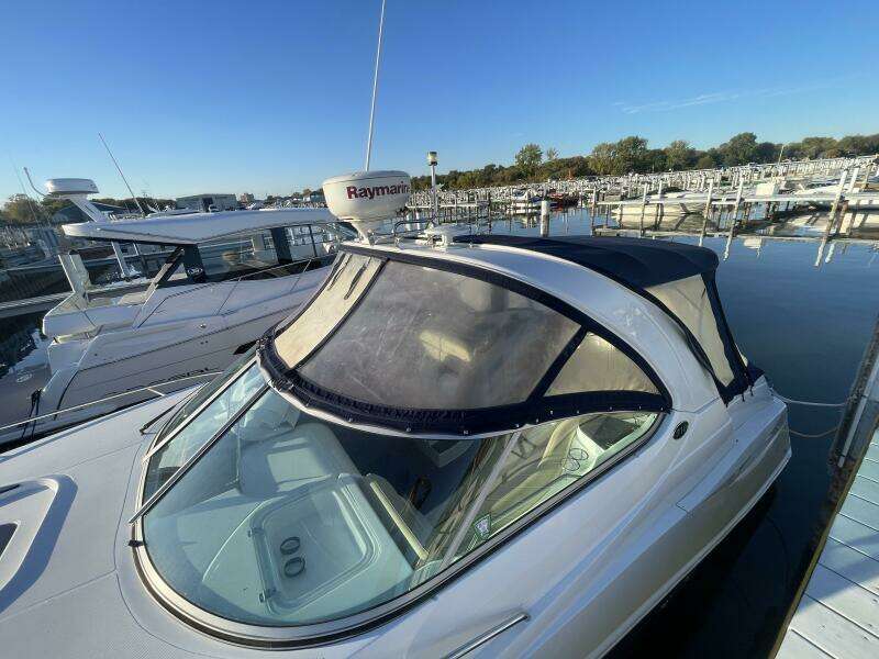 31ft Rinker Yacht For Sale