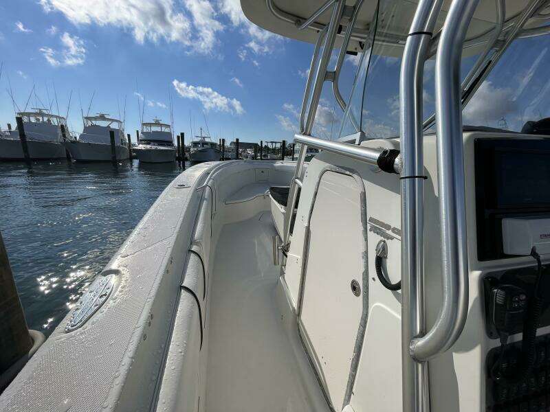 33ft Hydra Sports Yacht For Sale