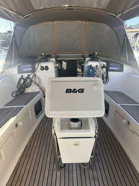 43ft Jeanneau Yacht For Sale