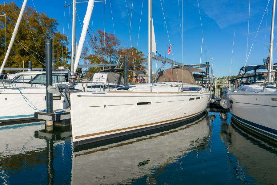 43ft Jeanneau Yacht For Sale