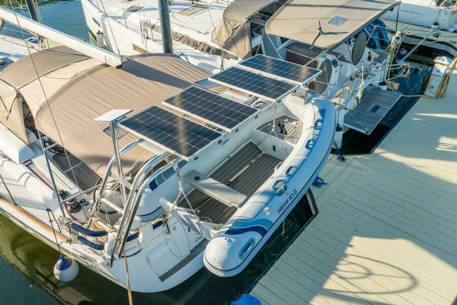 43ft Jeanneau Yacht For Sale
