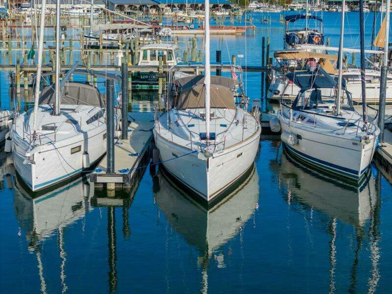 43ft Jeanneau Yacht For Sale