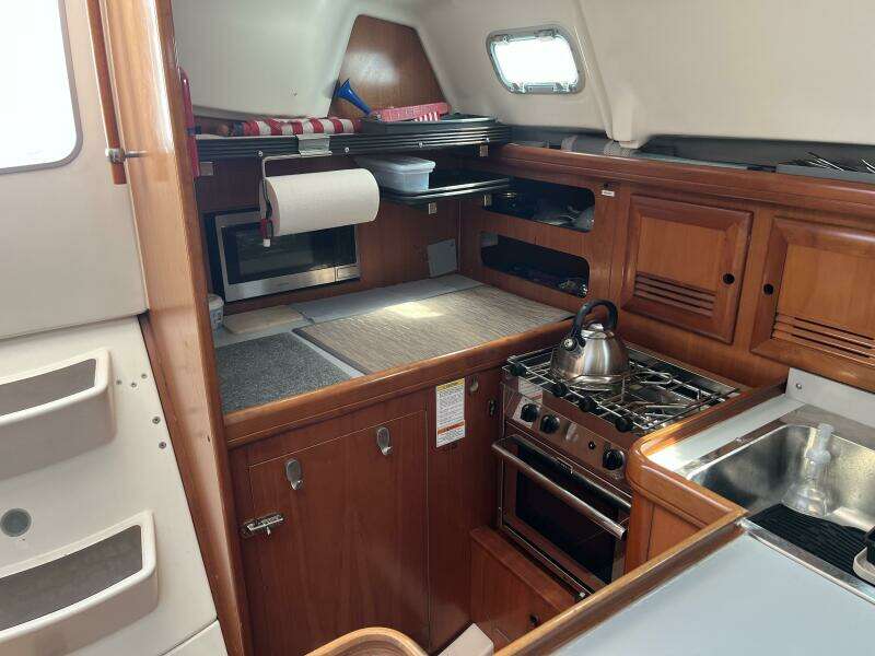 Seaduction 36ft Beneteau Yacht For Sale