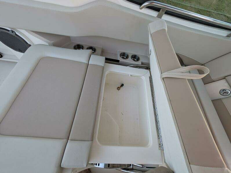 Demo Pay 24ft Boston Whaler Yacht For Sale