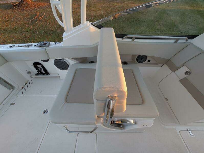 Demo Pay 24ft Boston Whaler Yacht For Sale