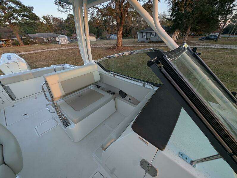 Demo Pay 24ft Boston Whaler Yacht For Sale