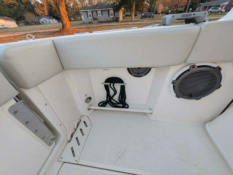 Demo Pay 24ft Boston Whaler Yacht For Sale