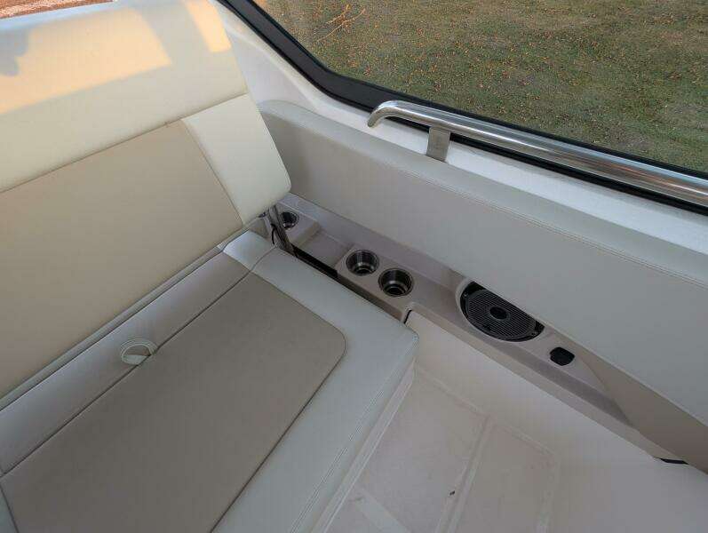 Demo Pay 24ft Boston Whaler Yacht For Sale