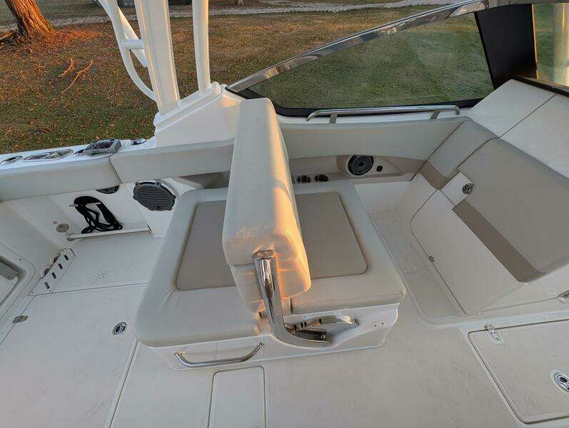 Demo Pay 24ft Boston Whaler Yacht For Sale
