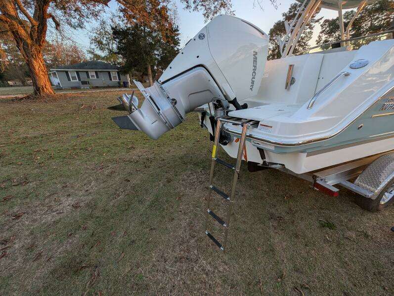 Demo Pay 24ft Boston Whaler Yacht For Sale