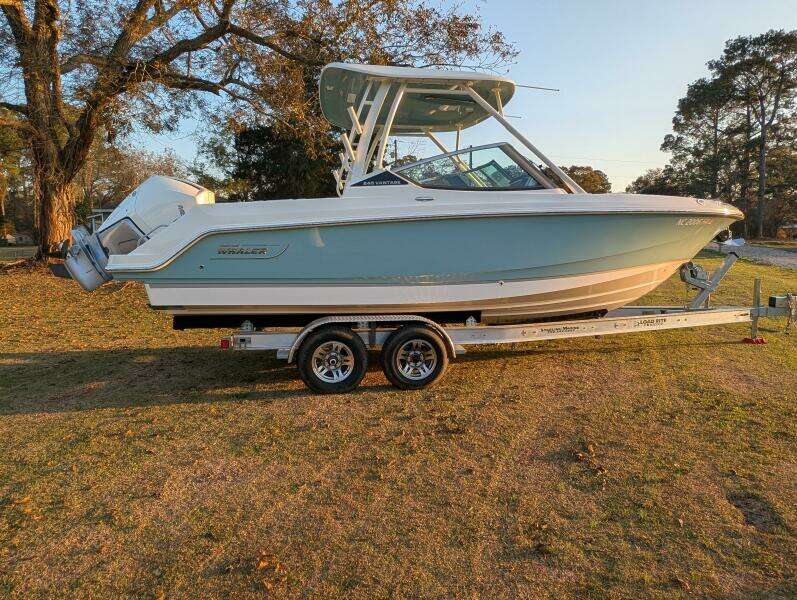 Demo Pay 24ft Boston Whaler Yacht For Sale