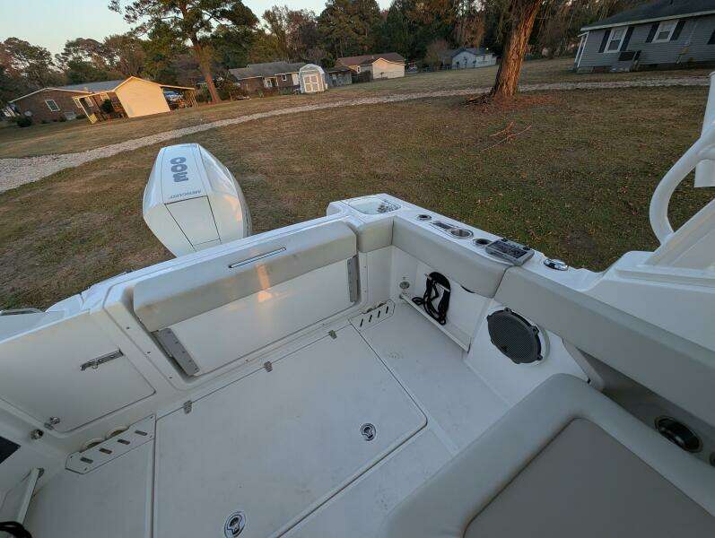 Demo Pay 24ft Boston Whaler Yacht For Sale