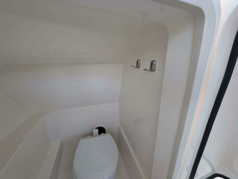 Demo Pay 24ft Boston Whaler Yacht For Sale