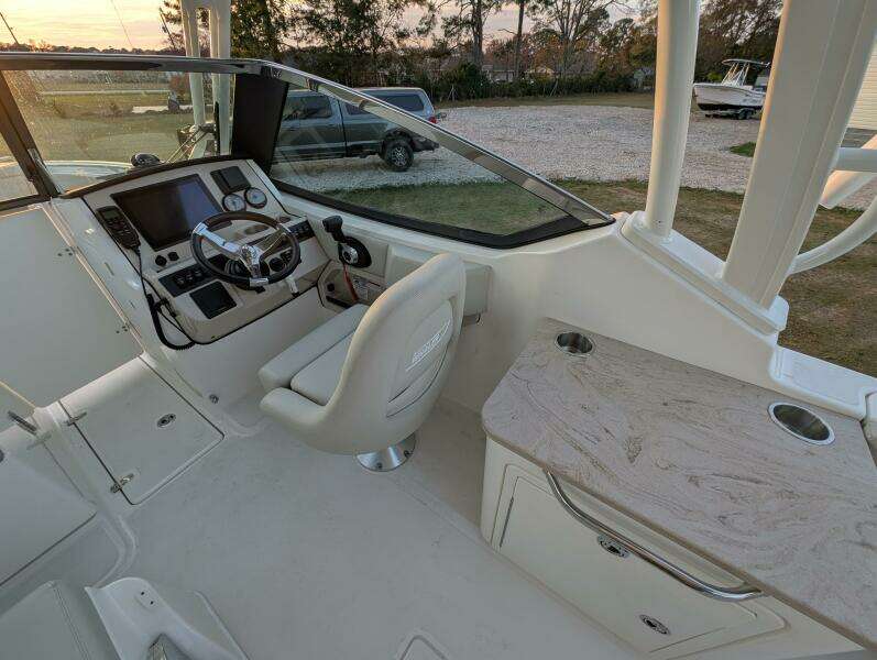 Demo Pay 24ft Boston Whaler Yacht For Sale