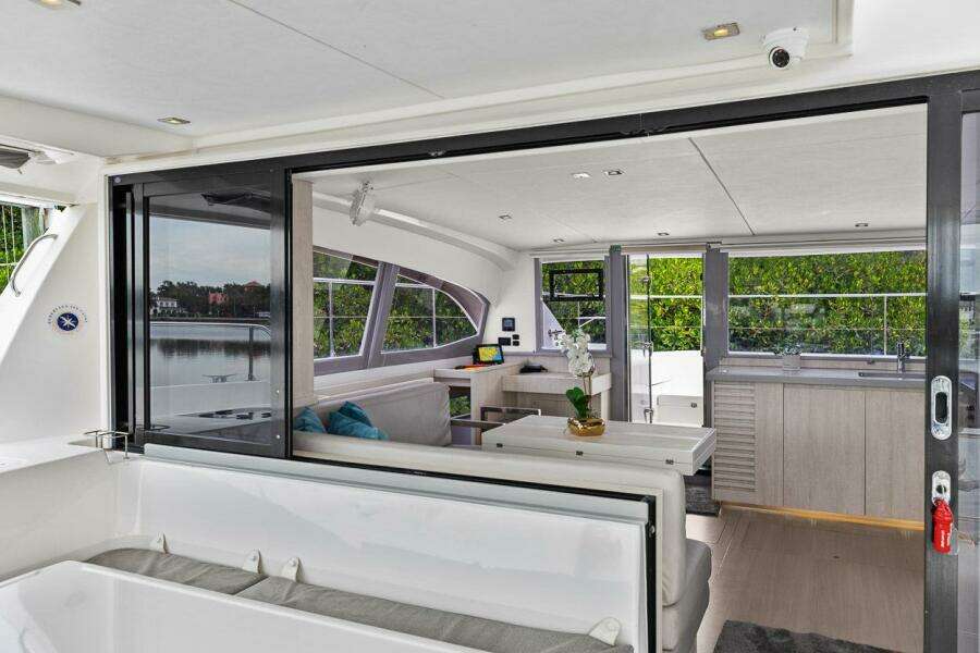 TomCat 43ft Leopard Yacht For Sale