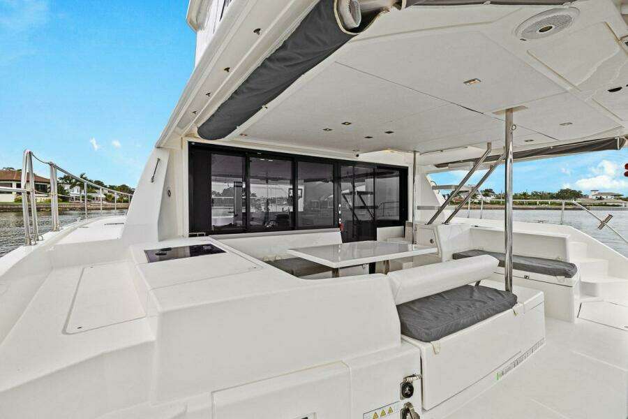 TomCat 43ft Leopard Yacht For Sale