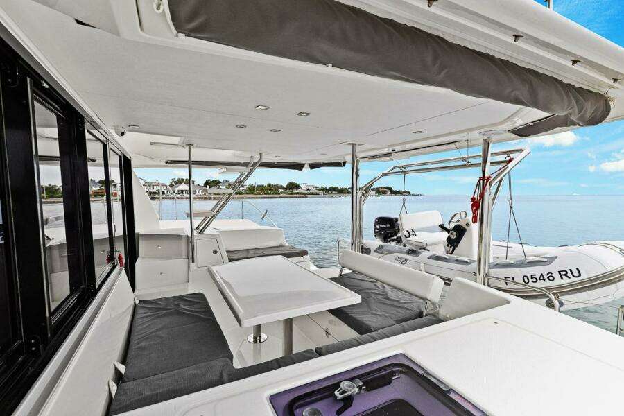 TomCat 43ft Leopard Yacht For Sale