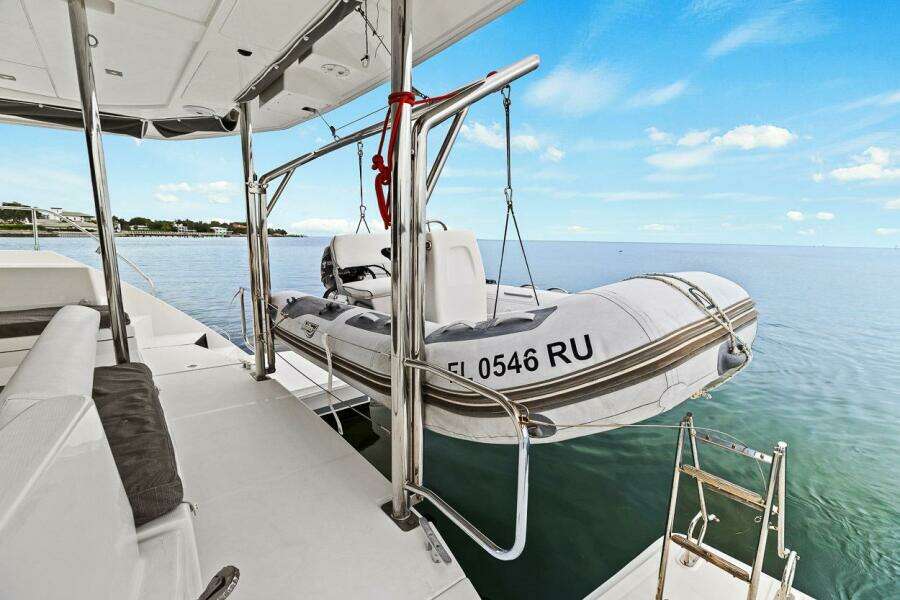 TomCat 43ft Leopard Yacht For Sale