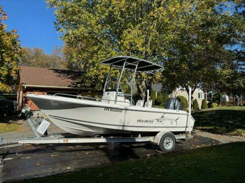 18ft Sea Hunt Yacht For Sale