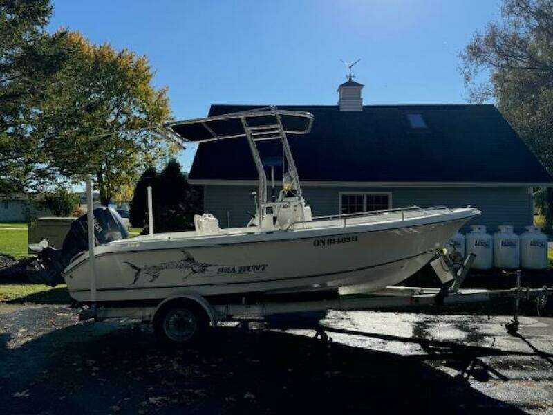 18ft Sea Hunt Yacht For Sale