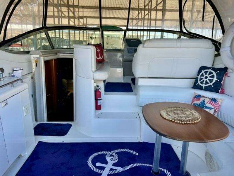 10 Partner Ship 2003 Cruisers 3772 Cockpit 2 Medium