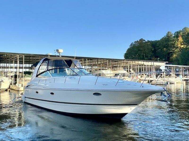 2 Partner Ship 2003 Cruisers 3772 Stb View 1 Medium