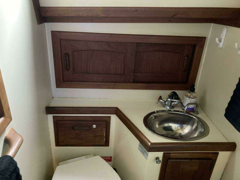 34ft Pacific Seacraft Yacht For Sale