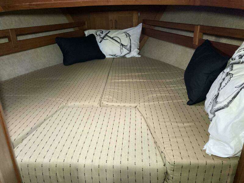 34ft Pacific Seacraft Yacht For Sale