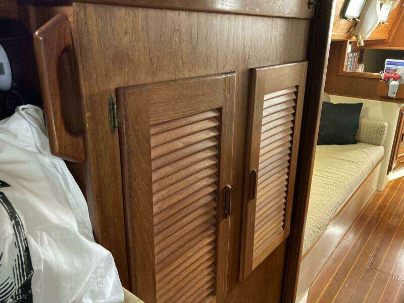 34ft Pacific Seacraft Yacht For Sale