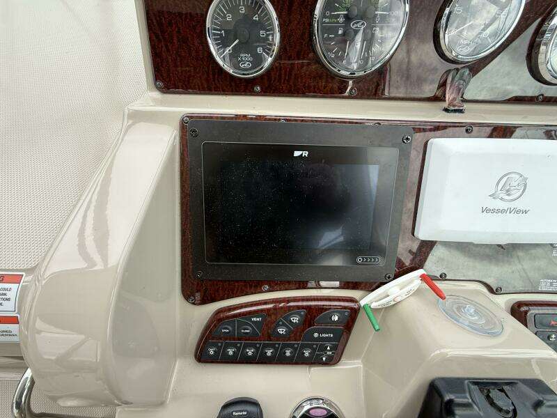 31ft Sea Ray Yacht For Sale