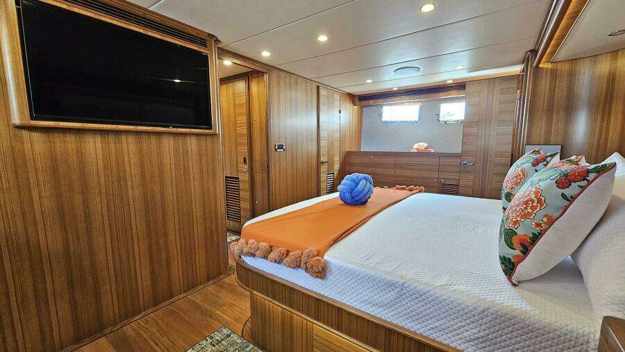 KNOT STABLE 72ft Outer Reef Yachts Yacht For Sale