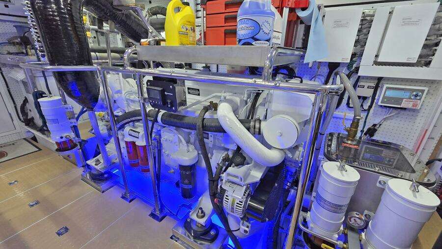 KNOT STABLE 72ft Outer Reef Yachts Yacht For Sale