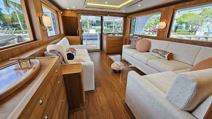 KNOT STABLE 72ft Outer Reef Yachts Yacht For Sale