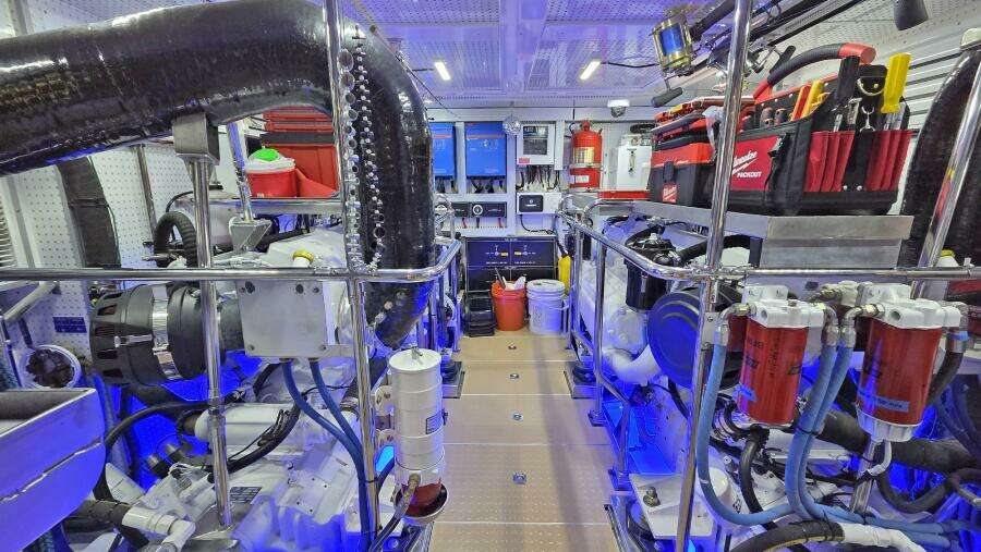 KNOT STABLE 72ft Outer Reef Yachts Yacht For Sale