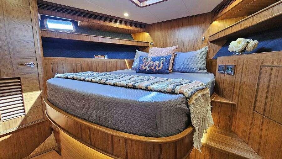 KNOT STABLE 72ft Outer Reef Yachts Yacht For Sale