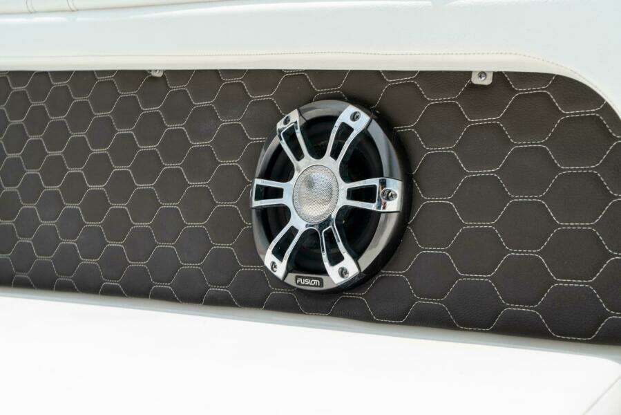 31ft Sea Ray Yacht For Sale