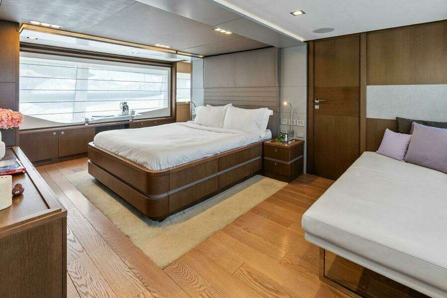 SHA SHA SHA IV 100ft Custom Line Yacht For Sale