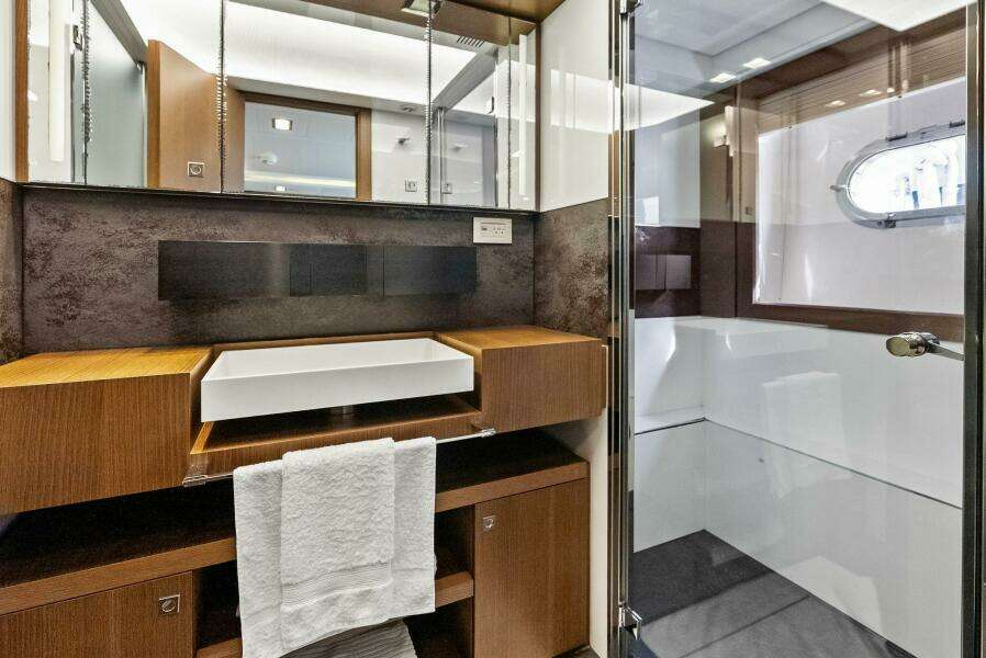 SHA SHA SHA IV 100ft Custom Line Yacht For Sale