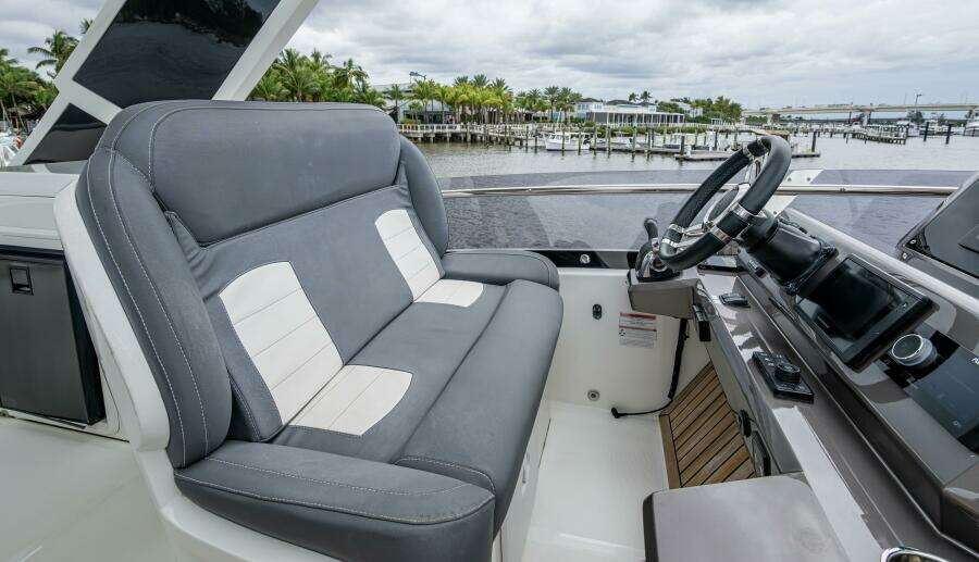 55ft Galeon Yacht For Sale