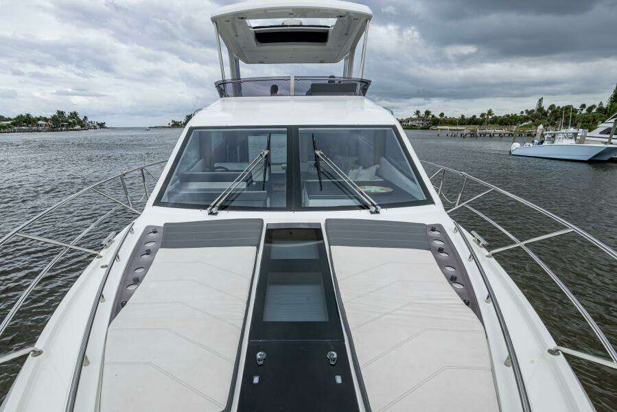 55ft Galeon Yacht For Sale