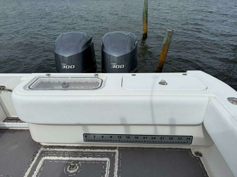 32ft Contender Yacht For Sale